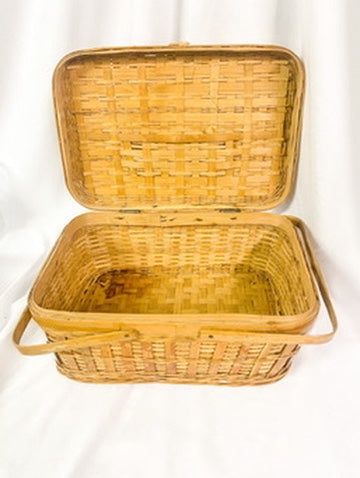 Vintage Picnic Basket